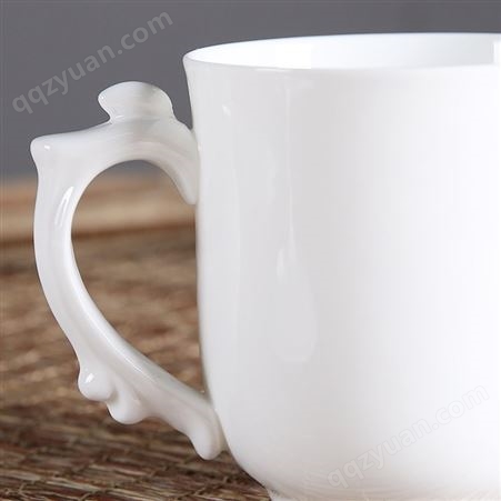 合燊纯白陶瓷茶杯带盖400ml 家用骨瓷杯子办公会议杯印logo定制
