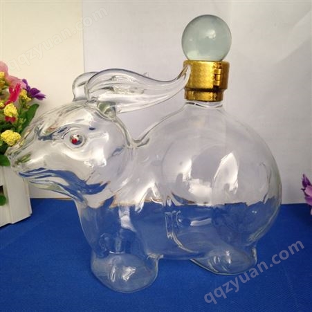 卯兔 玻璃酒瓶  手工白酒瓶  兔形醒酒器   异形兔子醒酒器   白兔泡参酒瓶