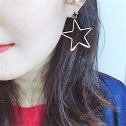 今泊二丨潮女韩国气质创意夸张大小五角星耳环 适合各脸型百搭饰品耳环